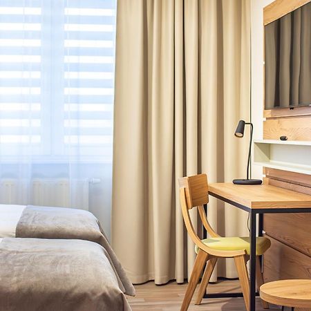 Novy Hotel Zielona Góra Kültér fotó