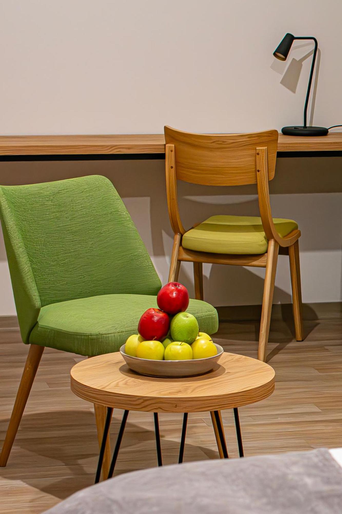 Novy Hotel Zielona Góra Kültér fotó